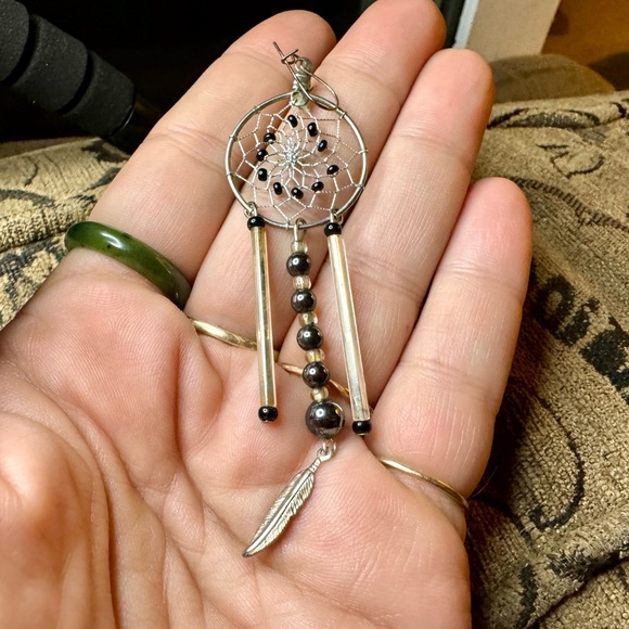 Pair of Dream catcher ‘90’s earrings - Picture 5 of 8